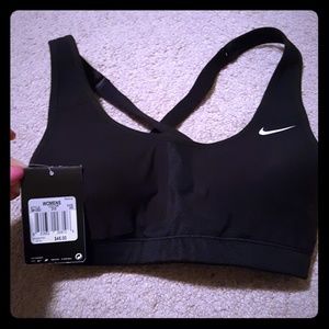 Brand new w tags nike sports bra xs